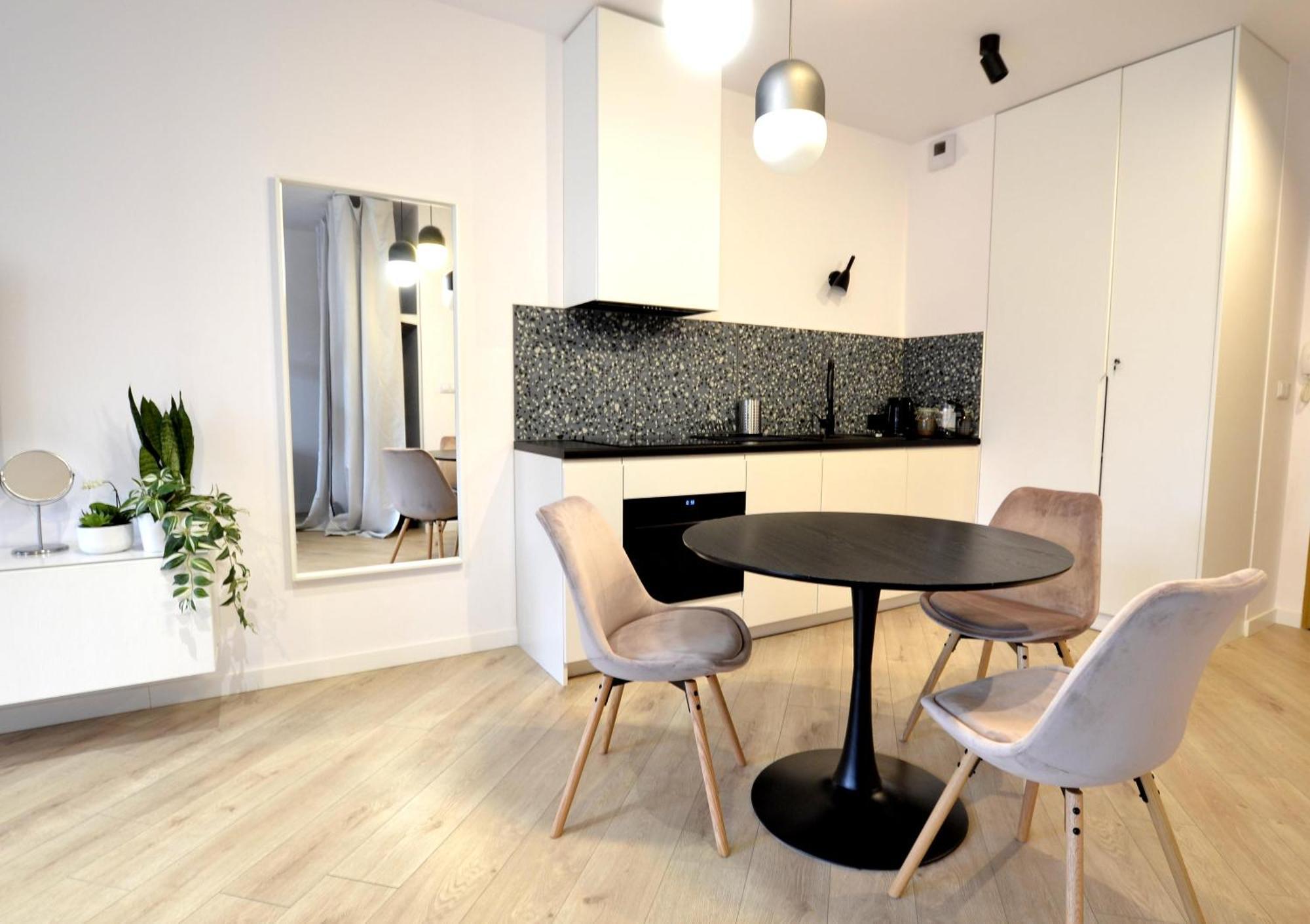 Private Parking, Secure Building - Central Apartments Old Town & Main Station Gdansk Dış mekan fotoğraf